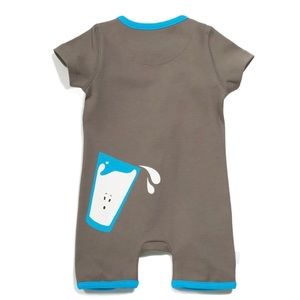 Zip-up front 
Soft, rich 100% cotton
Comes with a adorable Zipit® gift box